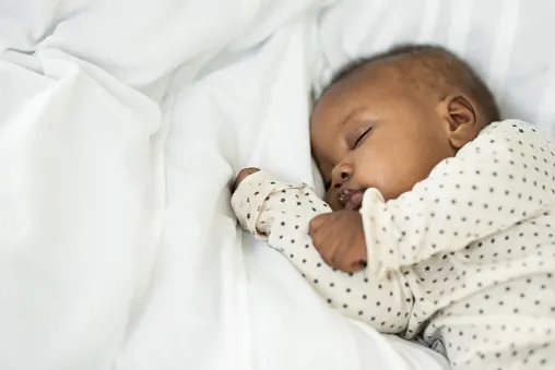 Bisous, Câlins, Histoires... Zoom sur Le Rituel Du Coucher Avec Bébé